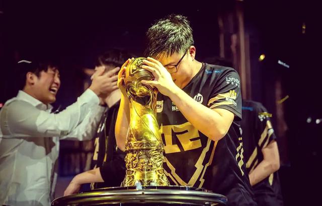 Uzi赛事官方发布逆转新规，TL争议不断！